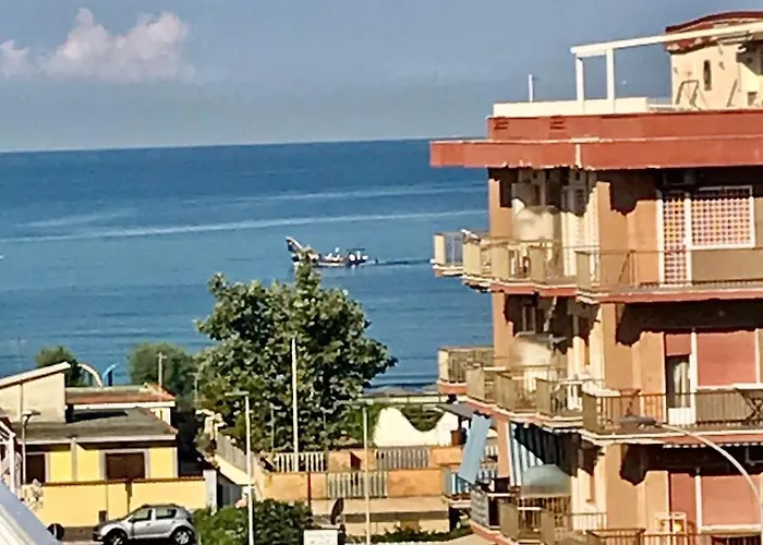 Attico Centralissimo Vista Mare Torvaianica képek