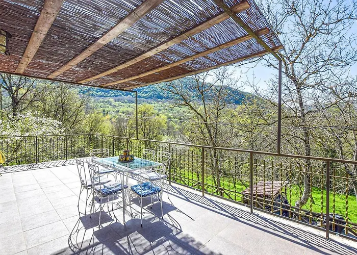 Photo de Cozy Home In Turania With Wifi