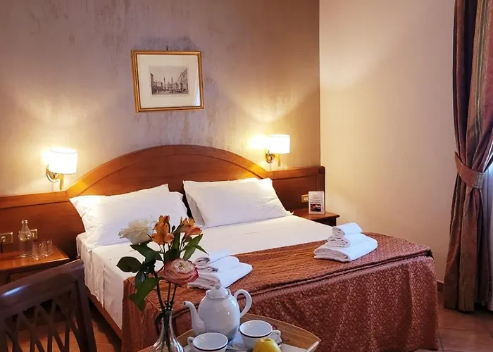 Hotel Squarciarelli Grottaferrata photo