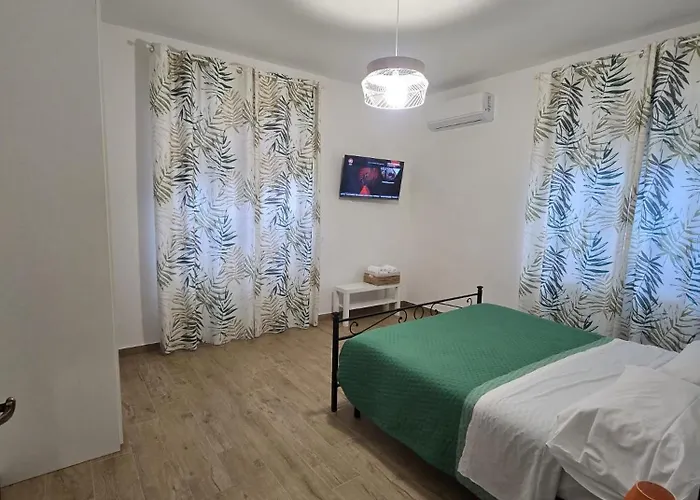 Filoverde Vicino Il Coni E Il Mare Formia foto