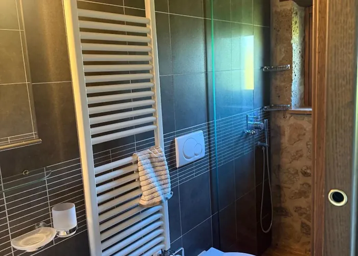 Radici Di Casa - Casa Vacanza Vista Lago San Lorenzo Nuovo photo