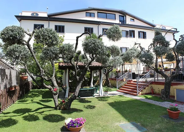 Hotel Nespolo D'Oro Lariano photo