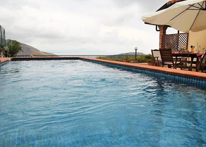 Stazione Di Itri Villa Sleeps 10 Pool Air Con Wifi Vendicio foto